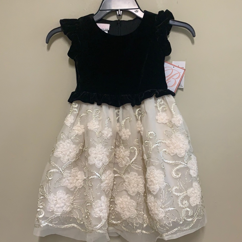 NWT!  Girls Bonnie Jean cream and black formal dress.